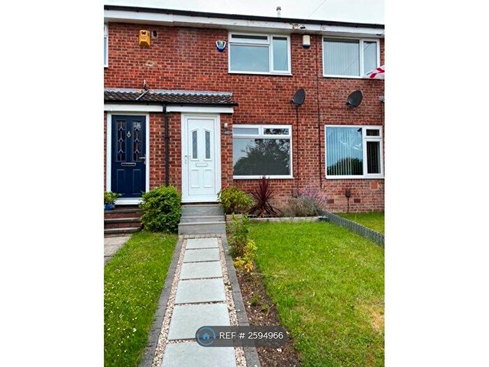 2 Bedroom Terraced House To Rent In Wood Grove, Leeds, LS12