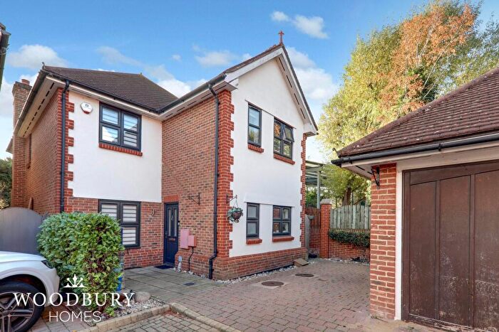 4 Bedroom Detached House For Sale In Fair Oak Place, Barkingside, IG6