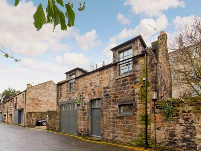 2 Bedroom Flat To Rent In South East Cumberland St Lane, New Town, Edinburgh, EH3