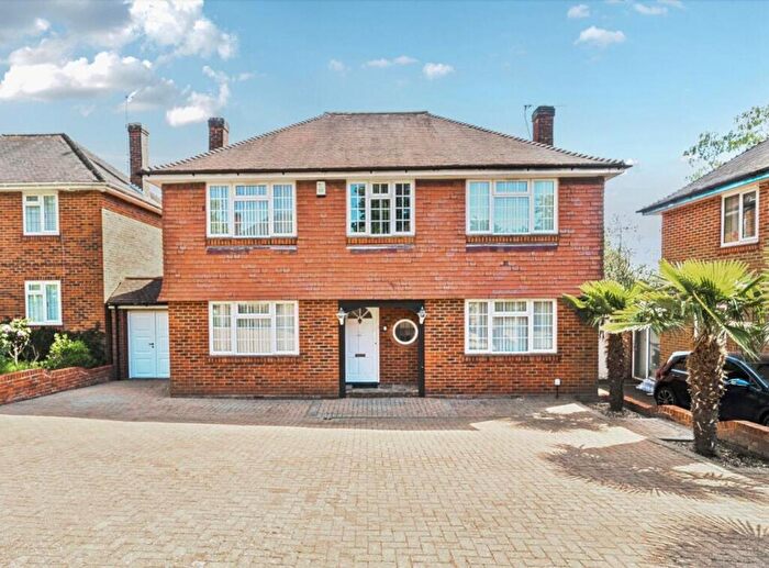 5 Bedroom Detached House For Sale In Denbigh Gardens, Bassett, Southampton, Hampshire, SO16