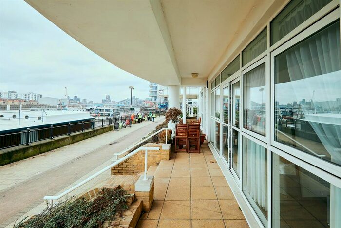 1 Bedroom Flat To Rent In Prospect Quay, Point Pleasant, SW18