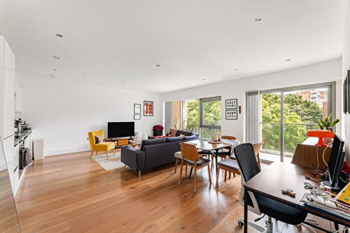 1 Bedroom Apartment For Sale In Parr Street, London, N1