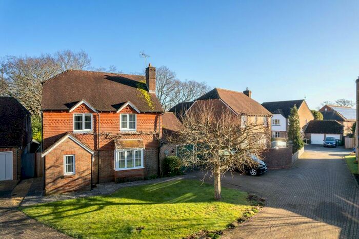 4 Bedroom Detached House For Sale In West Gate, Plumpton Green, BN7