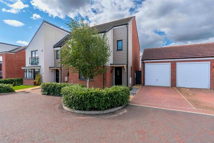 3 Bedroom Detached House To Rent In Esperley Avenue, Great Park, NE13