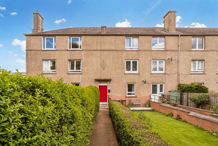 2 Bedroom Flat For Sale In / Hutchison Crossway, Chesser, Edinburgh, EH14