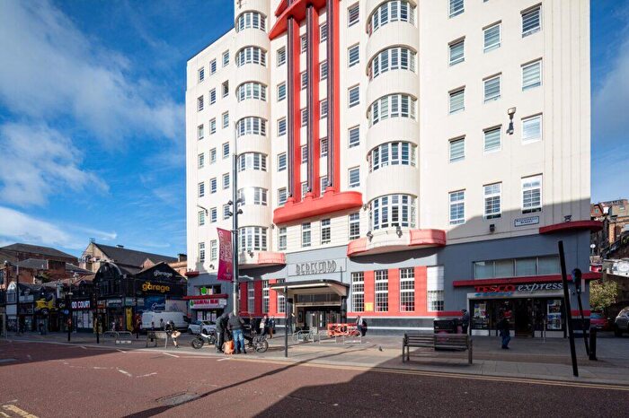 2 Bedroom Flat For Sale In Sauchiehall Street, Charing Cross, Glasgow, G2