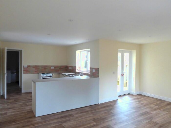 2 Bedroom Detached Bungalow To Rent In Station Road, Stalbridge, Sturminster Newton, DT10