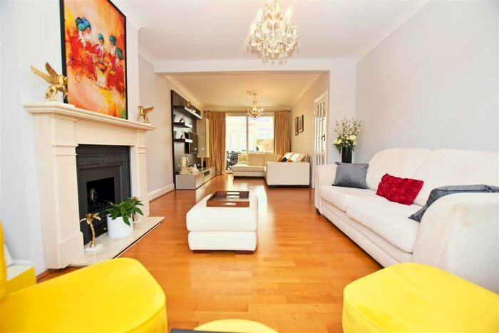 4 Bedroom Semi-Detached House To Rent In Roxborough Avenue, Isleworth, TW7