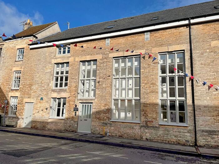 2 Bedroom Flat To Rent In Chipping Street, Tetbury, Gloucestershire, GL8