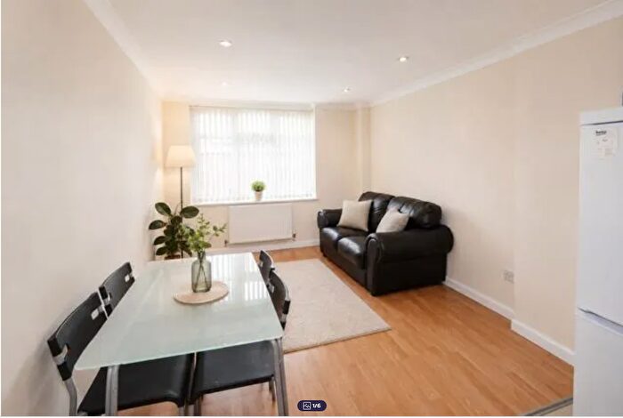 2 Bedroom Flat To Rent In Grahamsley Street, Gateshead, NE8