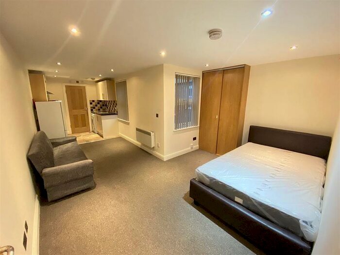 Studio To Rent In Narborough Road, Leicester, LE3