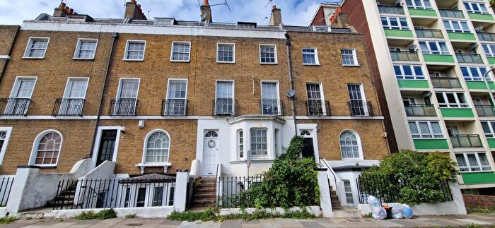1 Bedroom Flat To Rent In Milton Place, Gravesend, Kent, DA12