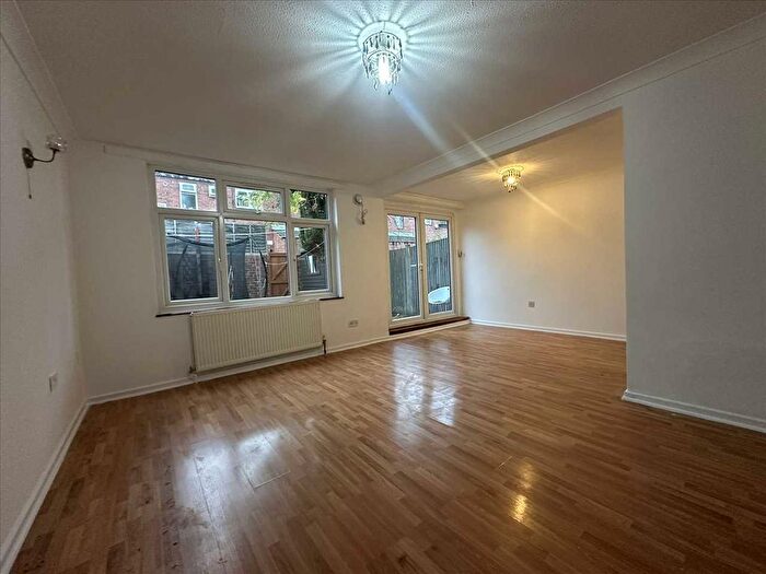 3 Bedroom End Terrace House To Rent In Shepherds Path, Northolt, UB5
