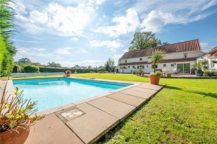 4 Bedroom Detached House For Sale In Norwich Road, Swainsthorpe, Norwich, Norfolk, NR14