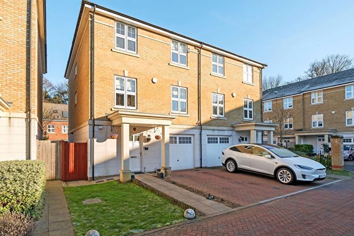 4 Bedroom Semi Detached House To Rent In Woolman Road, Watford, WD17