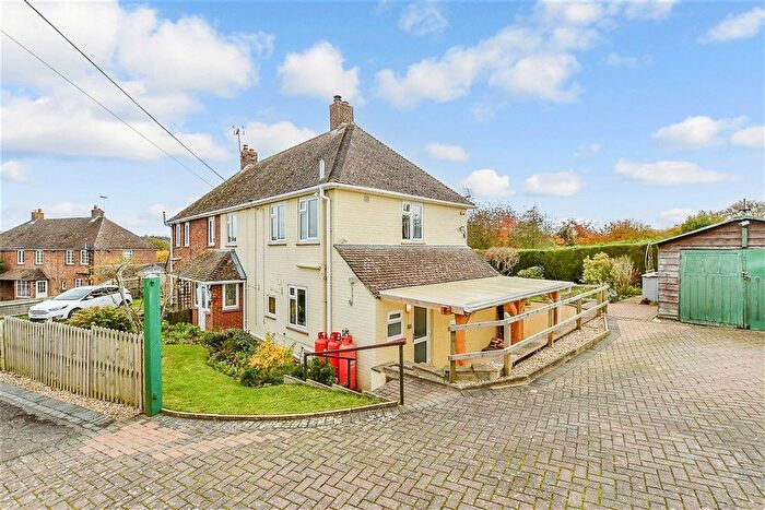 3 Bedroom Semi Detached House For Sale In Vicarage Hill, Petham, Canterbury, Kent, CT4