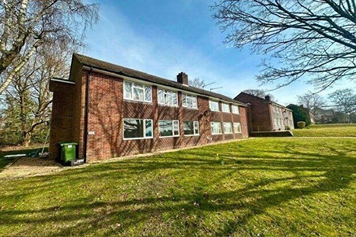 2 Bedroom Maisonette To Rent In Hiltingbury Road, Eastleigh, SO53