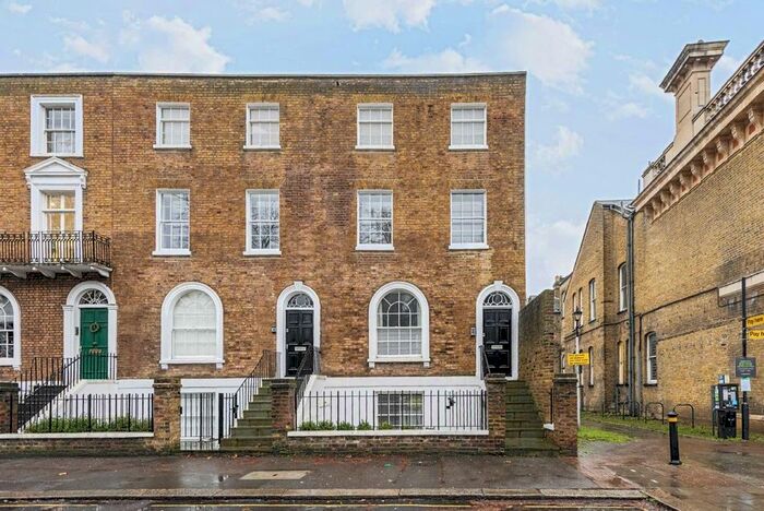 2 Bedroom Flat To Rent In Devonhurst Place, Heathfield Terrace, London, W4