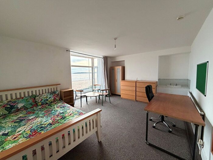 1 Bedroom Flat To Rent In Oystermouth Road, West Glamorgan, SA1