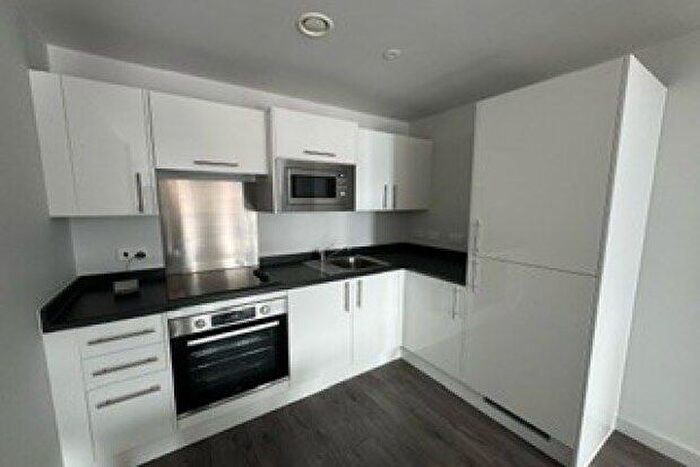 2 Bedroom Flat To Rent In Neptune Place, Liverpool, L8