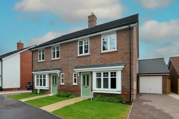 3 Bedroom Semi-Detached House For Sale In The Bunting, Hedgerows, Southwater, RH13