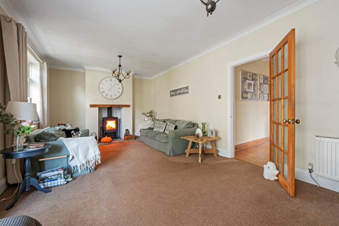 4 Bedroom Detached House For Sale In Stour Way, Christchurch, BH23