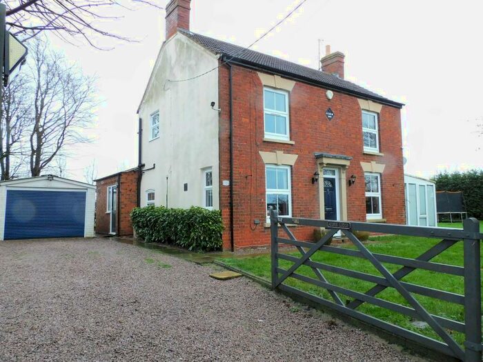 4 Bedroom Detached House For Sale In Whaplode St Catherines, Lincolnshire, PE12
