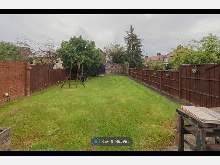 4 Bedroom Semi-Detached House To Rent In Argyle Road, Harrow, HA2