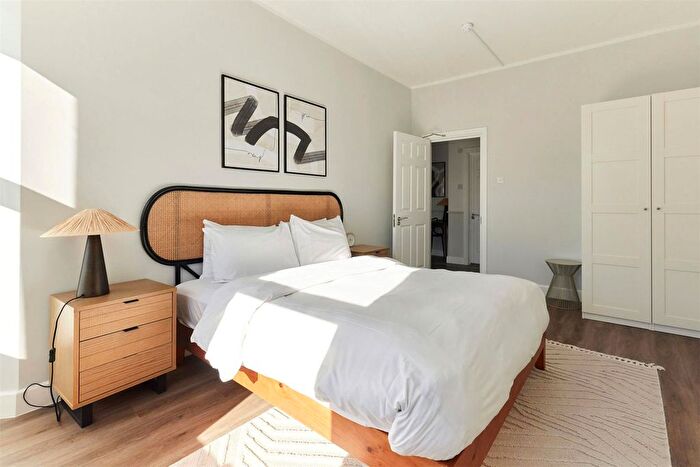 5 Bedroom Terraced House To Rent In North End Road, London, W14