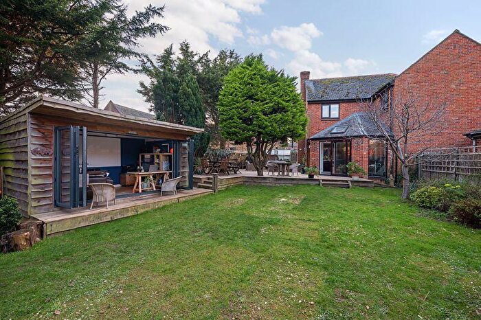 4 Bedroom Detached House For Sale In Hopcraft Lane, Banbury, OX15