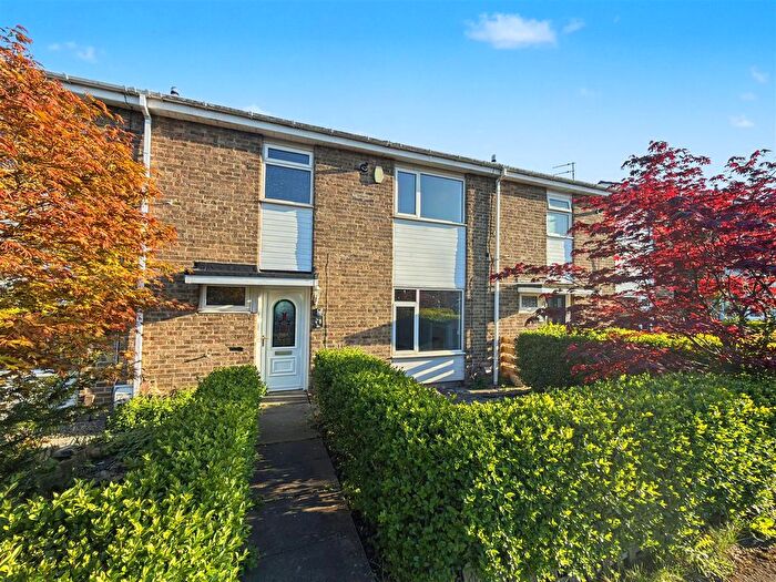 3 Bedroom Terraced House For Sale In Dinsdale Close, Middleton St George, DL2