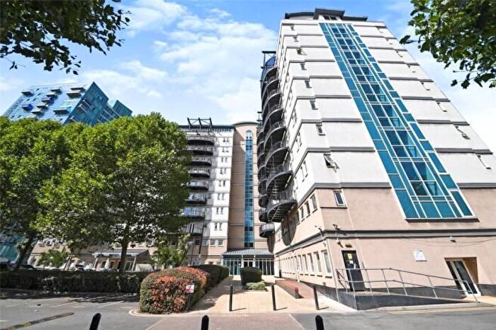 1 Bedroom Flat To Rent In High Street, London, E15