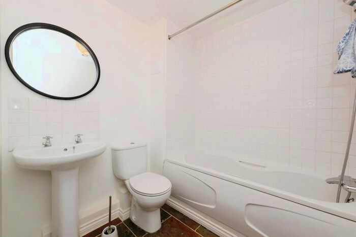 1 Bedroom Flat For Sale In Highbridge Street, Waltham Abbey, EN9