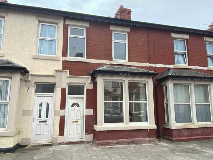 2 Bedroom House To Rent In Gladstone Street, Blackpool, FY4