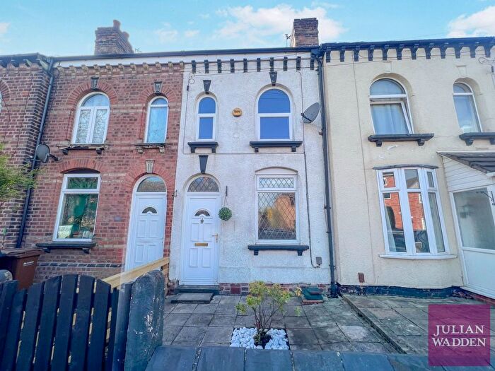 2 Bedroom Terraced House For Sale In Lowndes Lane, Heavily, Stockport, SK2