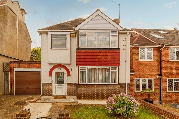 3 Bedroom Detached House To Rent In Greenford Avenue, Hanwell, London, W7
