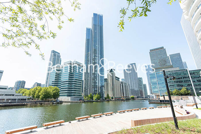 3 Bedroom Apartment To Rent In Hampton Tower, Marsh Wall, London, E14