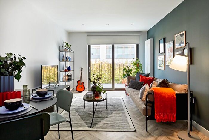 1 Bedroom Apartment To Rent In Rosewood, BS2