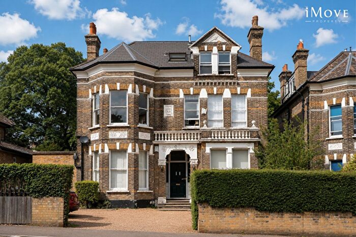 2 Bedroom Flat For Sale In Harold Road, London, London, SE19