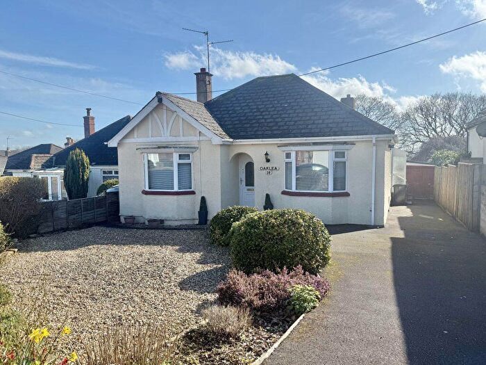2 Bedroom Detached Bungalow For Sale In Beaconfield Road, Yeovil, Somerset, BA20