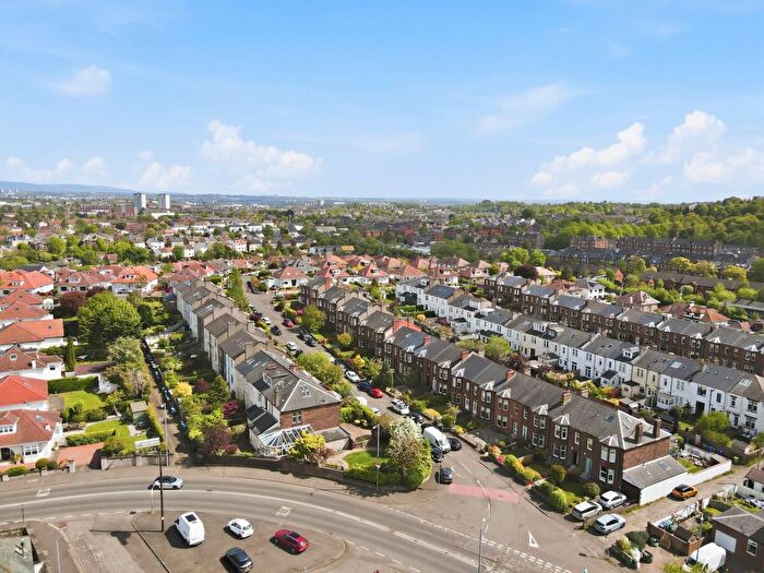 3 Bedroom Terraced House For Sale In Harelaw Avenue, Glasgow, G44