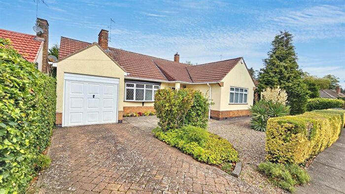 2 Bedroom Detached Bungalow For Sale In Davenport Road, Leicester, LE5