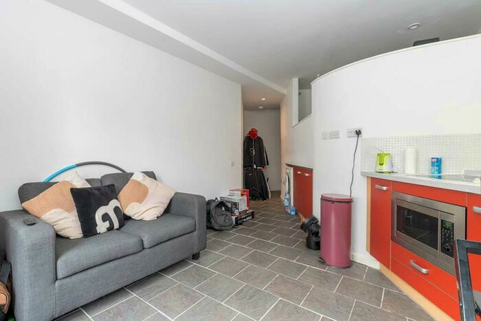 Apartment To Rent In Sun House, Bennetts Hill, Birmingham, B2