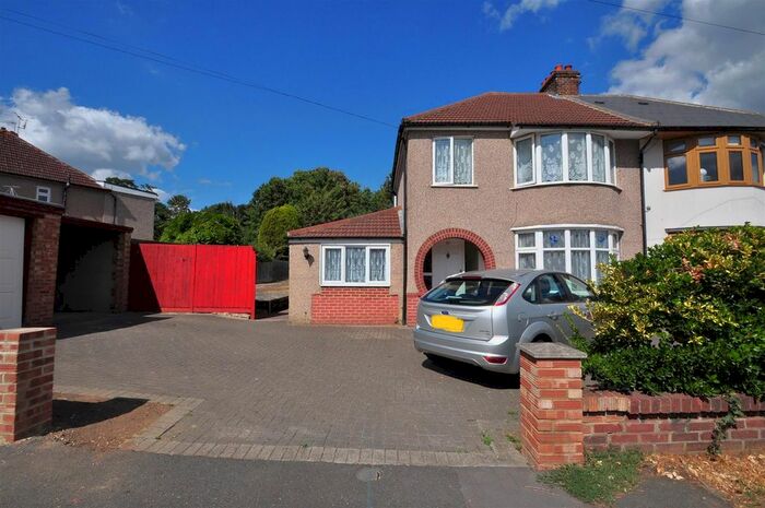 4 Bedroom Semi-Detached House To Rent In Merewood Road, Bexleyheath, DA7