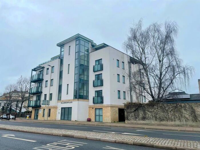 2 Bedroom Apartment To Rent In Millennium Plaza, Warwick Place, Cheltenham, GL52