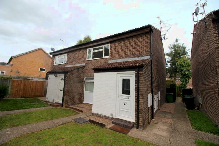 1 Bedroom Semi-Detached House To Rent In Narromine Drive, Calcot, RG31