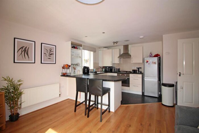2 Bedroom Flat To Rent In Tatham Road, Llanishen, Cardiff, CF14