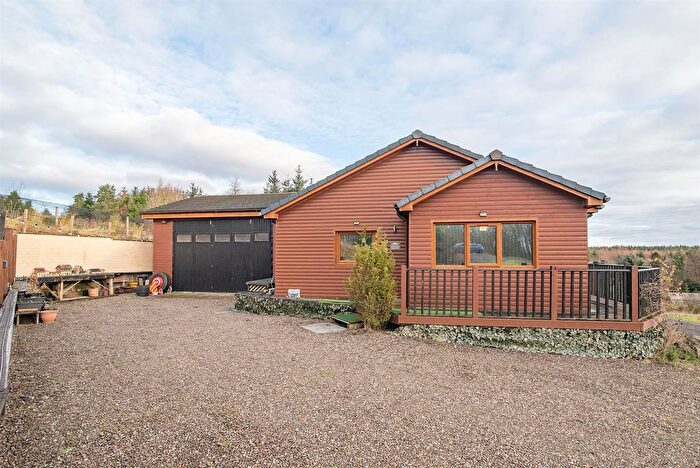 2 Bedroom Detached House For Sale In Hill View Lodges, Rumbling Bridge, KY13