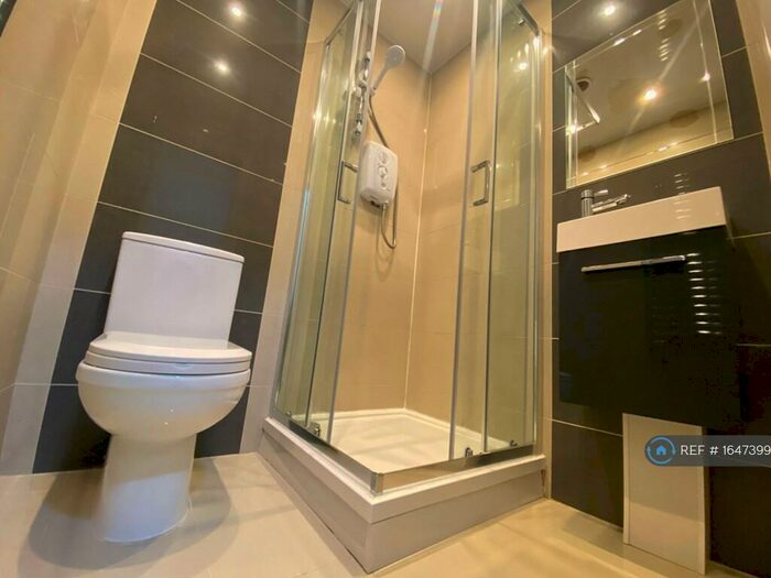 4 Bedroom Terraced House To Rent In Carmelite Road, Coventry, CV1