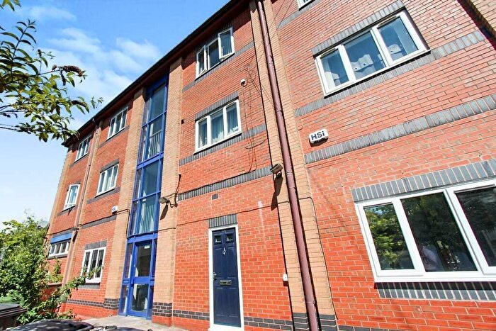 1 Bedroom Flat To Rent In Greenside Street, Manchester, M11